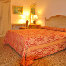flat bragadin venice